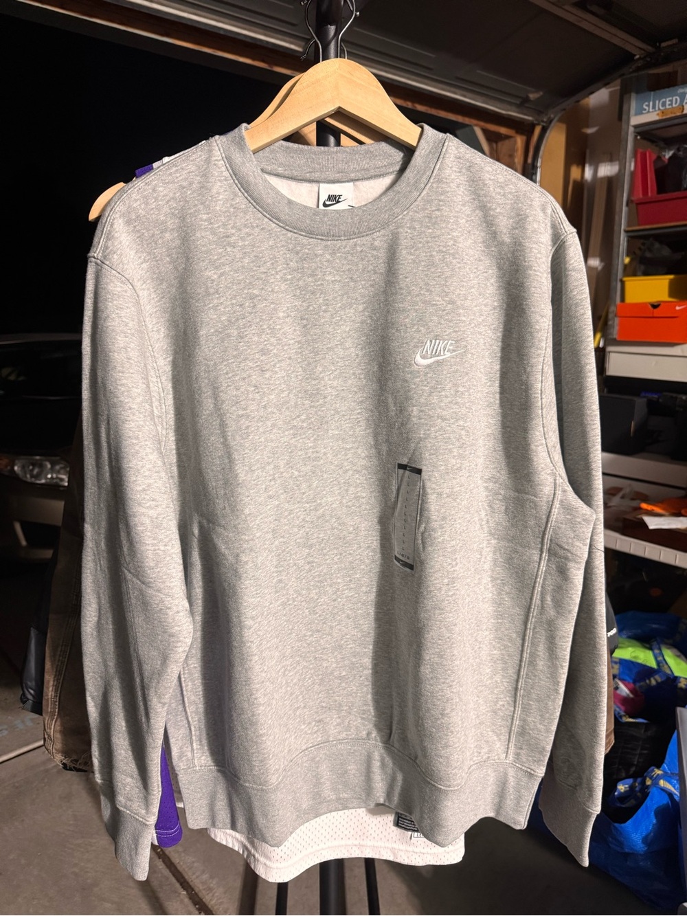 Nike Men's Light Gray Crewneck Sweatshirt
